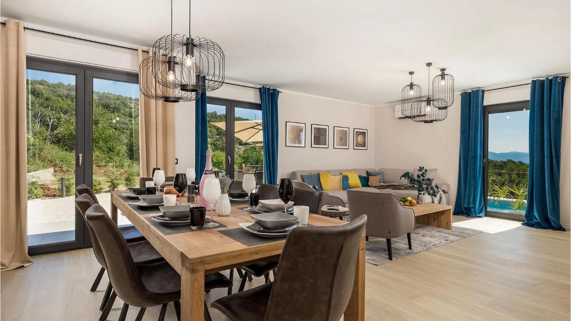 Villa Castanea Poljane Holiday home